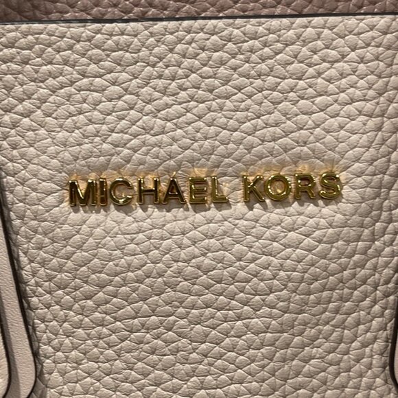 Michael Kors Mercer Small Tri-Color Pebbled Leather Belted Satchel (JB1135) - Picture 3 of 14